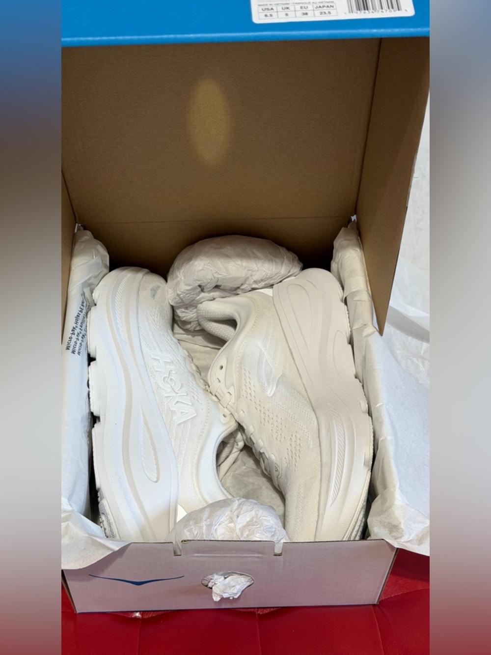 HOKA Women's Bondi 9 Wide Width White 1162014/ WWH, NEW WITH BOX,Sizes 6.5 & 8.5 - Picture 10 of 13